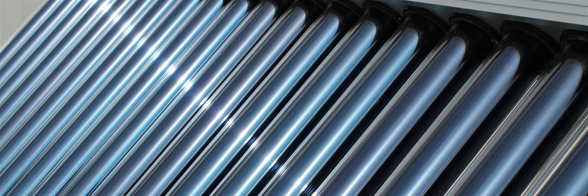 Zu sehen ist ein Solar Röhrenkollektor